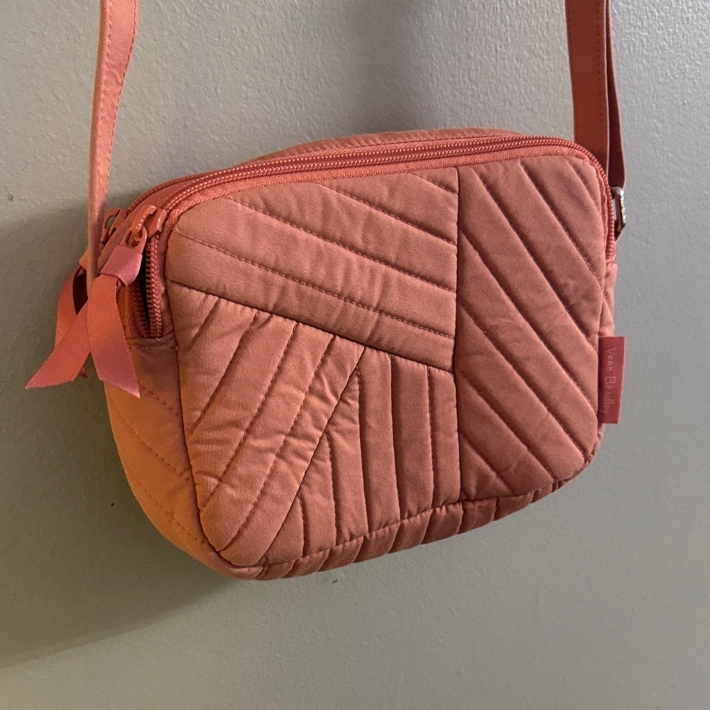 Vera Bradley Quilted Pink Crossbody Bag - Picture 4 of 9